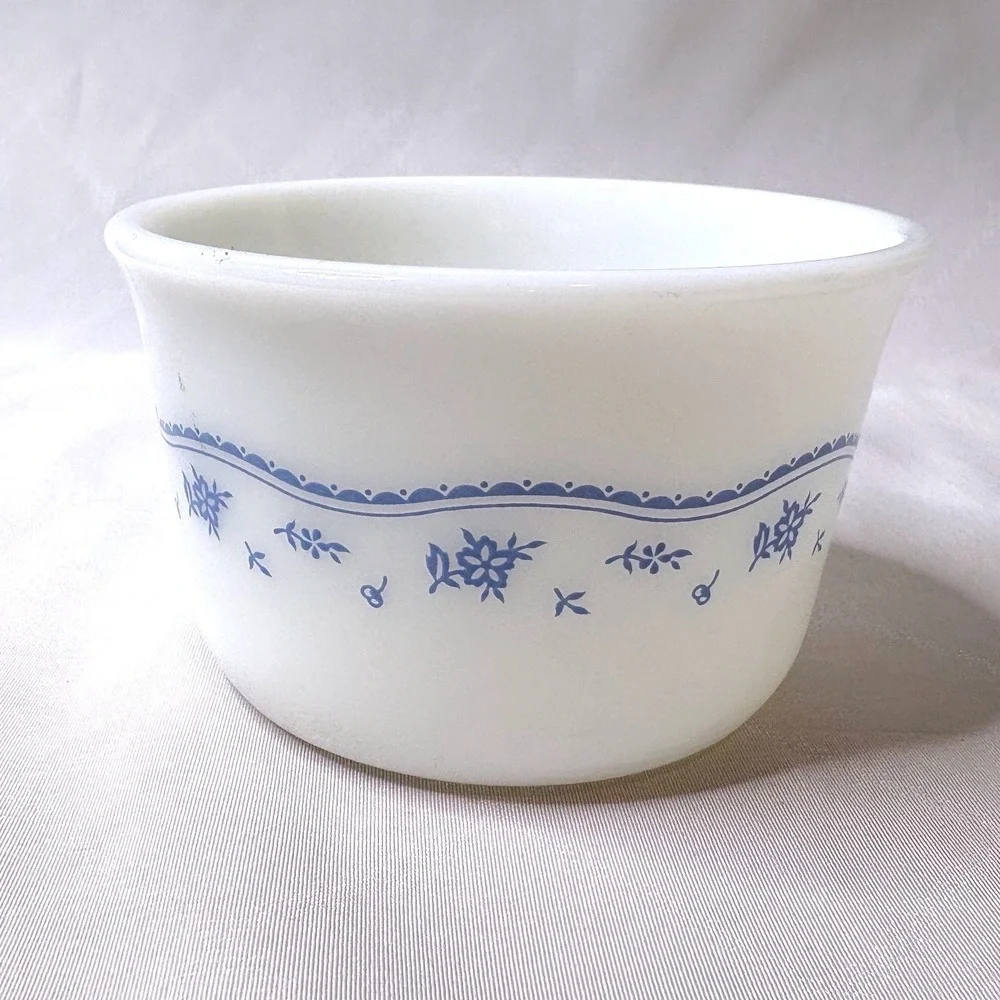VTG PYREX White Opal Glass Bowl w/ Blue Floral 